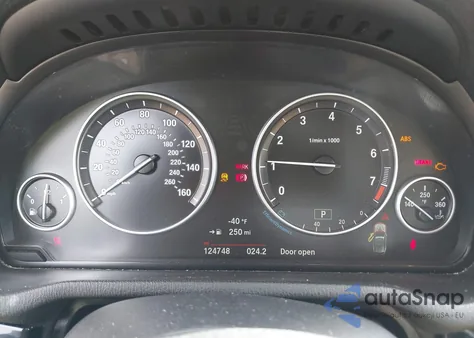 2016 BMW X3 xDrive28I z USA, uszkodzony, nr VIN 5UXWX9C51G0D72847